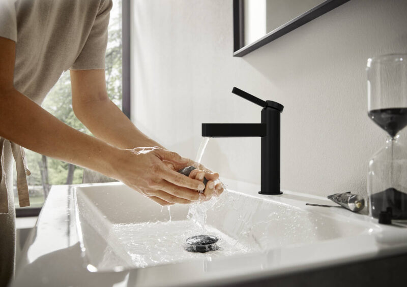 hansgrohe Finoris - Single lever basin mixer 110 with pop-up waste set - Image 4