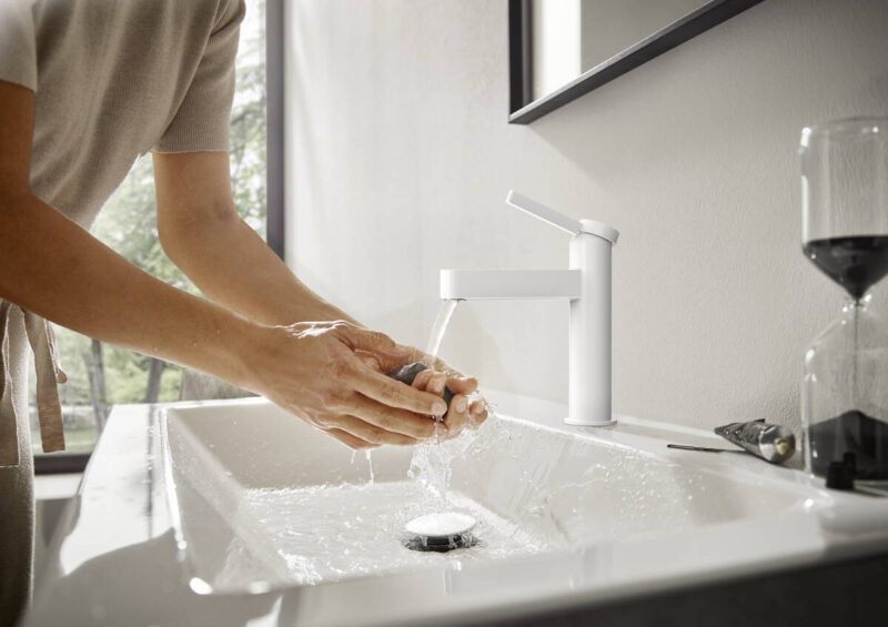 hansgrohe Finoris - Single lever basin mixer 110 with pop-up waste set - Image 5